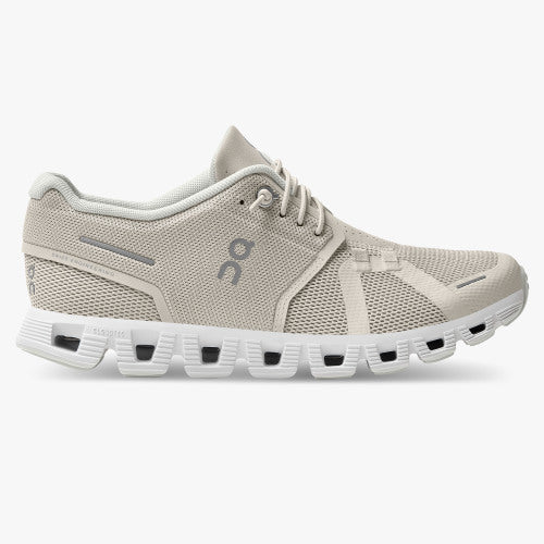 Women's On Cloud 5, Pearl/White, 9 B Medium