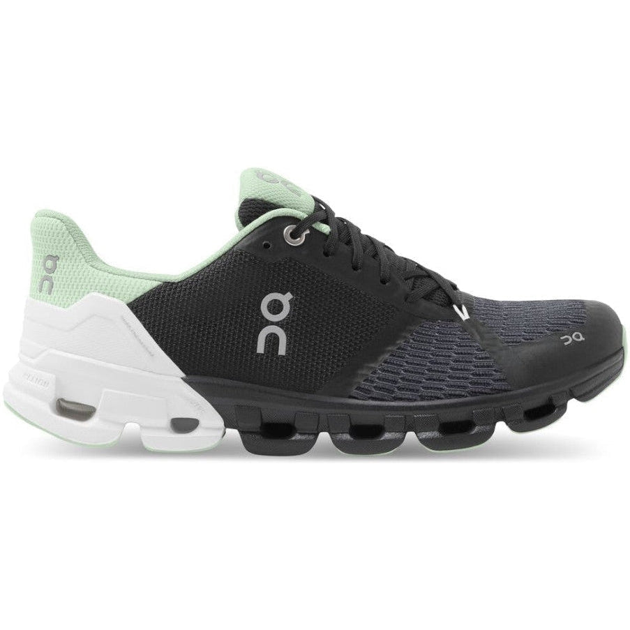 Women's On Cloudflyer, Black/White, 9 B Medium