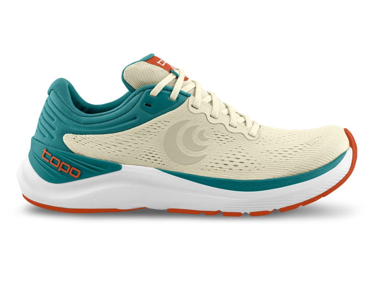 Men's Topo Athletic Ultrafly 4, Sand/Ocean, 11.5 D Medium